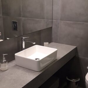 One Bedroom Apartments | Pool/Gardens View