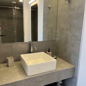 One Bedroom Apartments | Pool/Gardens View